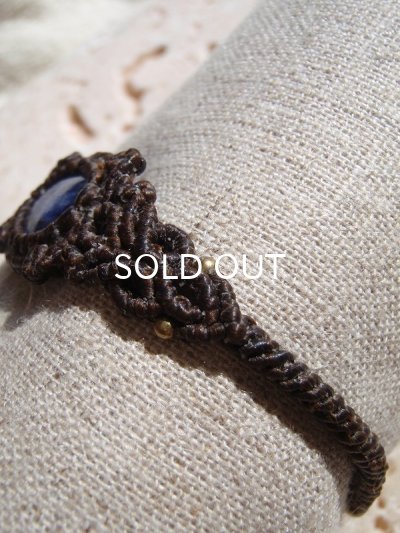 画像5:  幾層にも重なる次元  ◇ カヤナイト・ブレスレット 