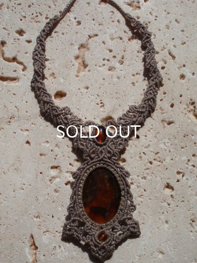 画像8: 太古からの静寂 ◇ 琥珀づくし・ネックレス