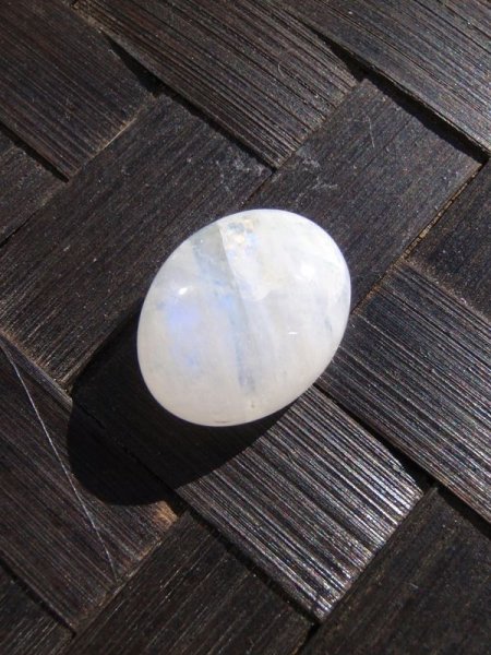 画像4: 感応する潜在意識 ◇ ホワイトラブラドライト（レインボームーンストーン）03 (4)