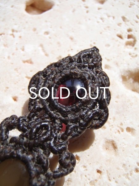 画像3: 情緒的均衡 ◇ ガーネット×グレームーンストーン・ペンダント (3)